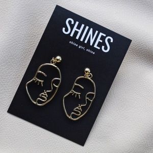Face Gold Dangle Earring